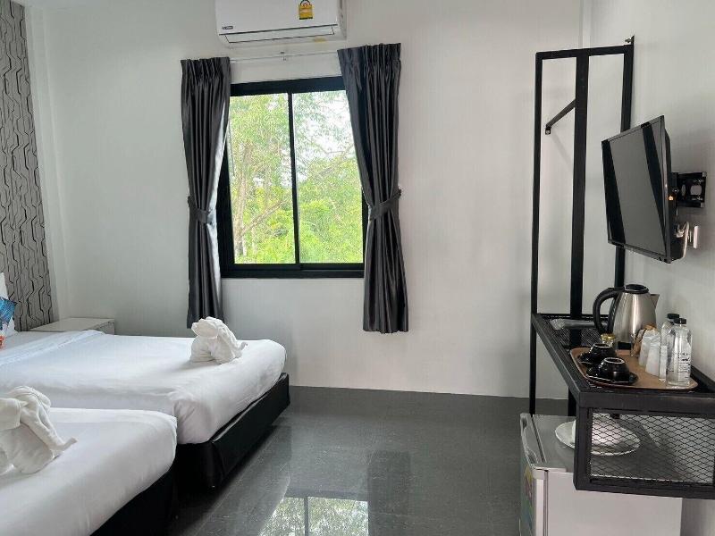 Chanakarn Pool Access Rawai image