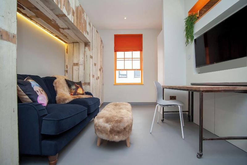 Higgihaus 26 Clare Street Aparthotel image