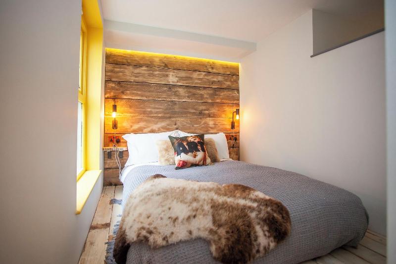 Higgihaus 26 Clare Street Aparthotel image