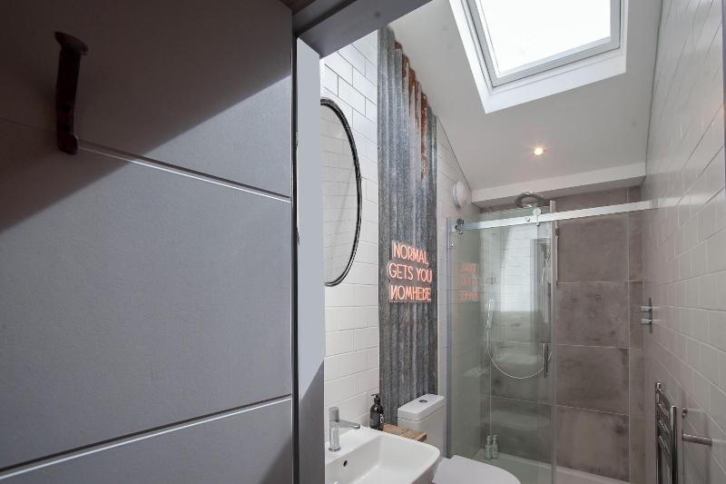 Higgihaus 26 Clare Street Aparthotel image
