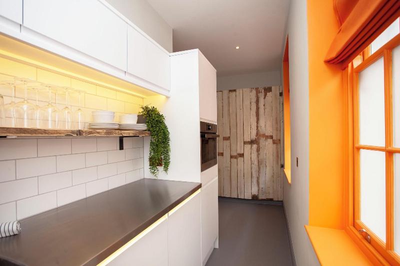 Higgihaus 26 Clare Street Aparthotel image
