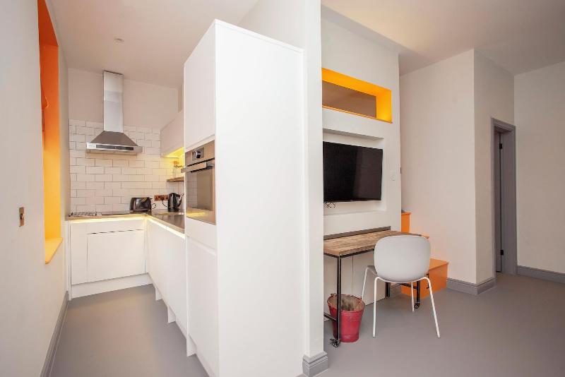 Higgihaus 26 Clare Street Aparthotel image