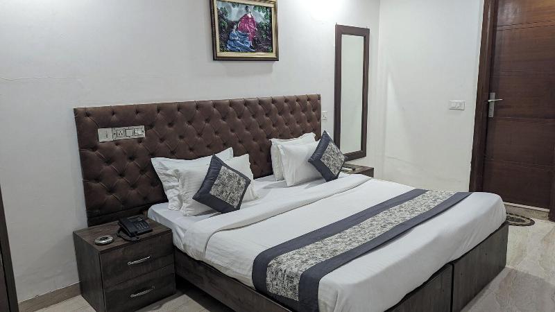 Hotel Aron By The Premium Villa image