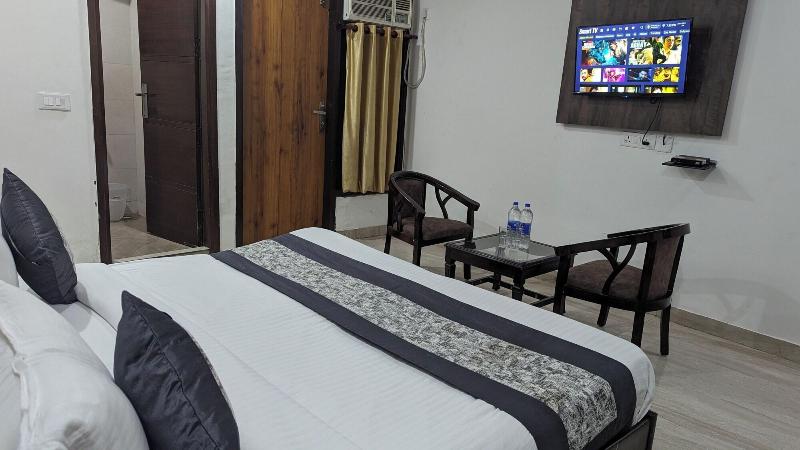 Hotel Aron By The Premium Villa image