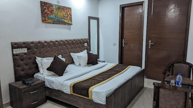 Hotel Aron By The Premium Villa image