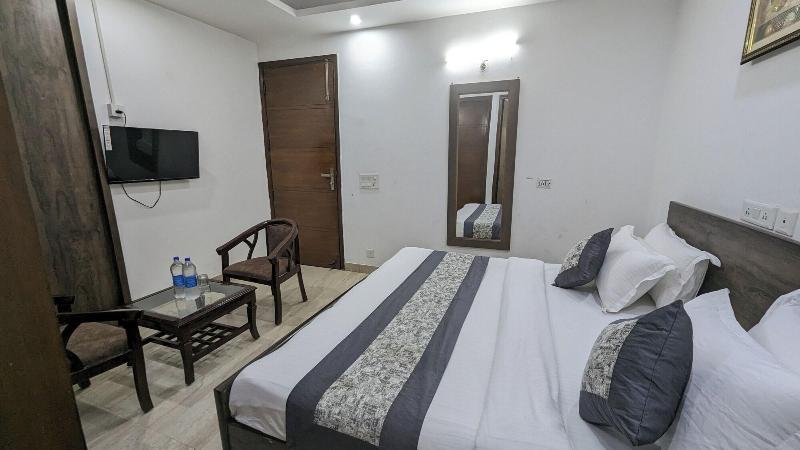 Hotel Aron By The Premium Villa image