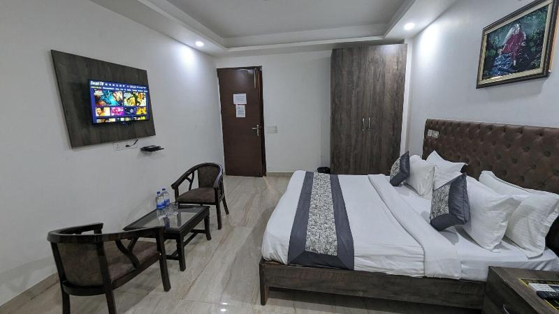 Hotel Aron By The Premium Villa image
