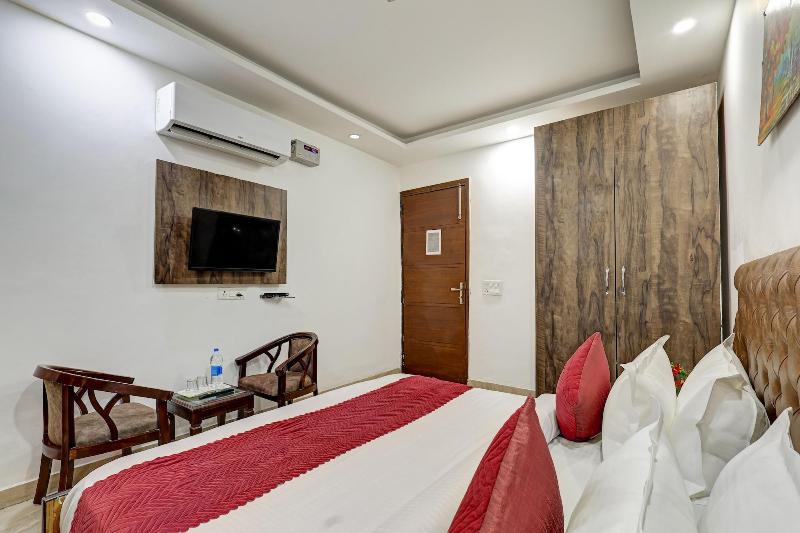 Hotel Aron By The Premium Villa image