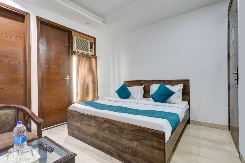 Hotel Aron By The Premium Villa image