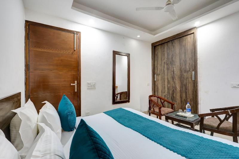 Hotel Aron By The Premium Villa image