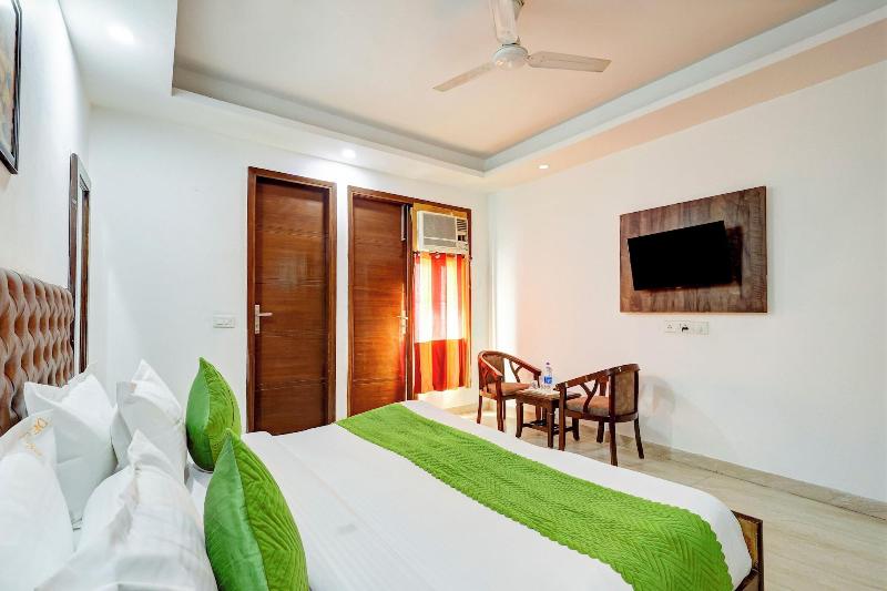 Hotel Aron By The Premium Villa image