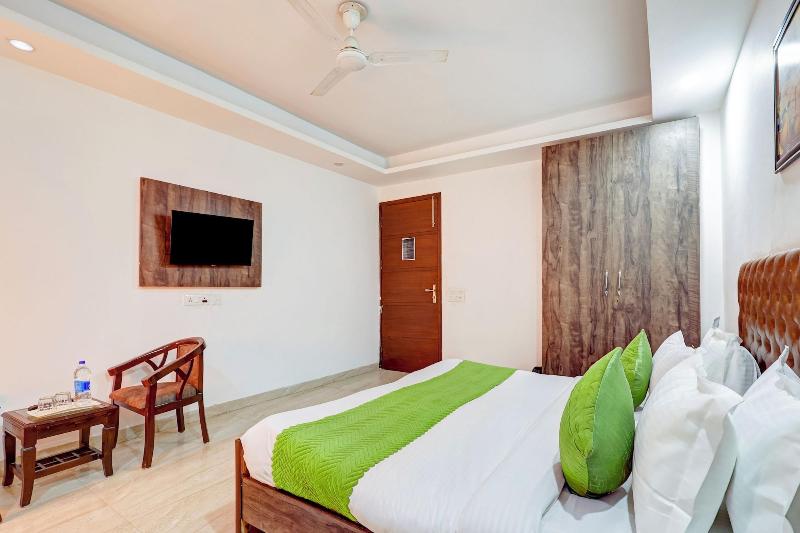 Hotel Aron By The Premium Villa image