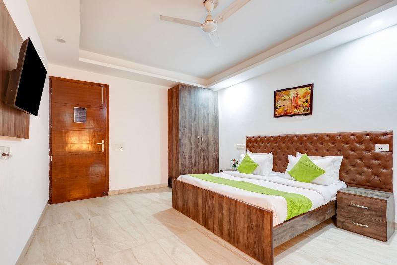 Hotel Aron By The Premium Villa image