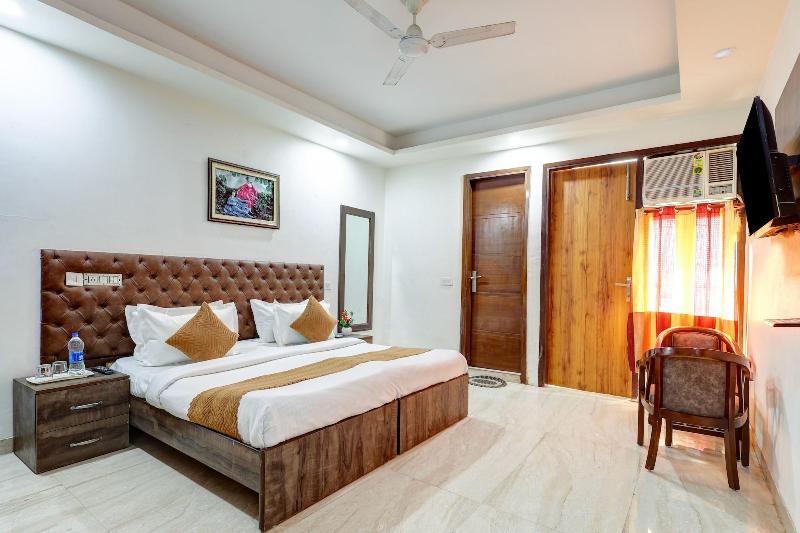 Hotel Aron By The Premium Villa image