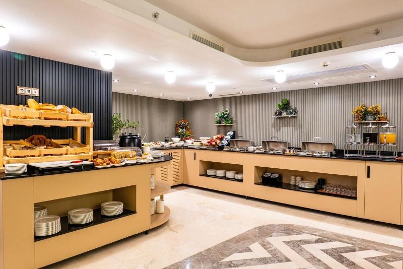 Maritimo Hotel image