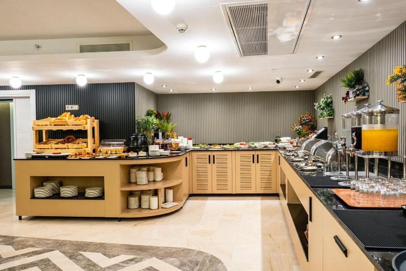 Maritimo Hotel image