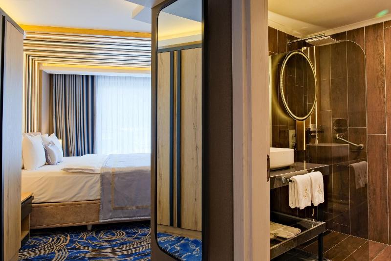 Maritimo Hotel image