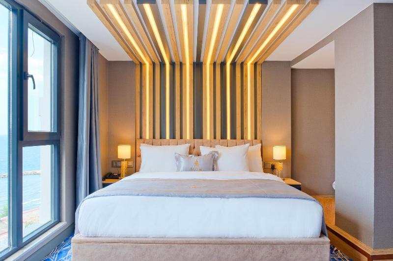 Maritimo Hotel image