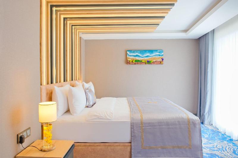 Maritimo Hotel image