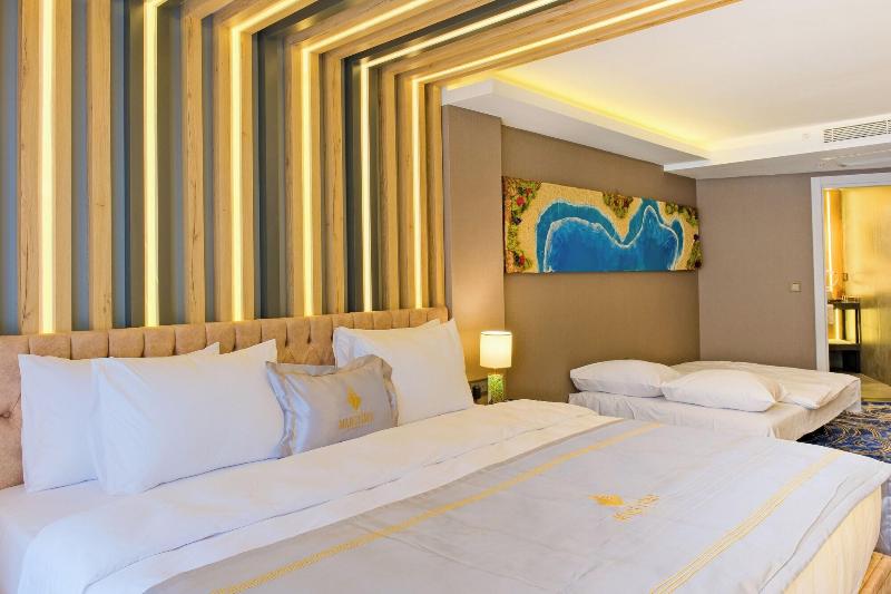 Maritimo Hotel image