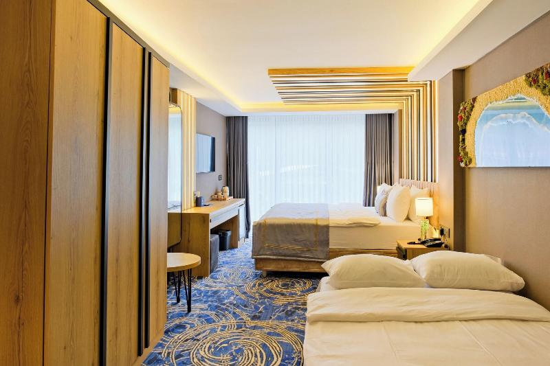 Maritimo Hotel image
