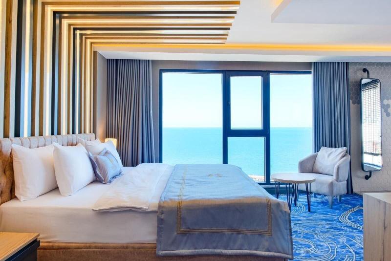 Maritimo Hotel image