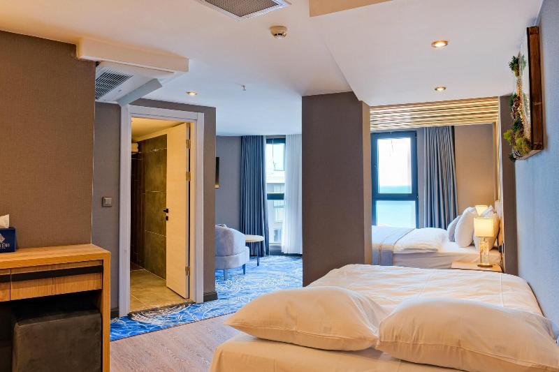 Maritimo Hotel image