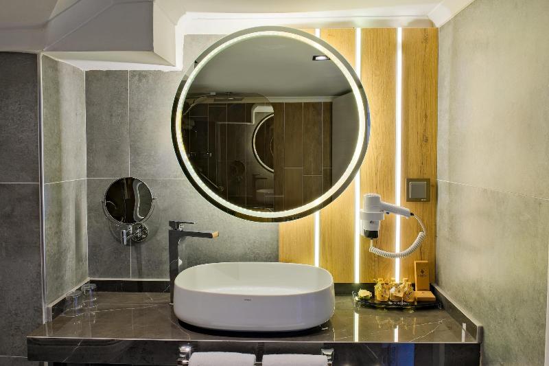 Maritimo Hotel image