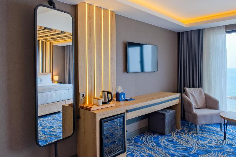 Maritimo Hotel image
