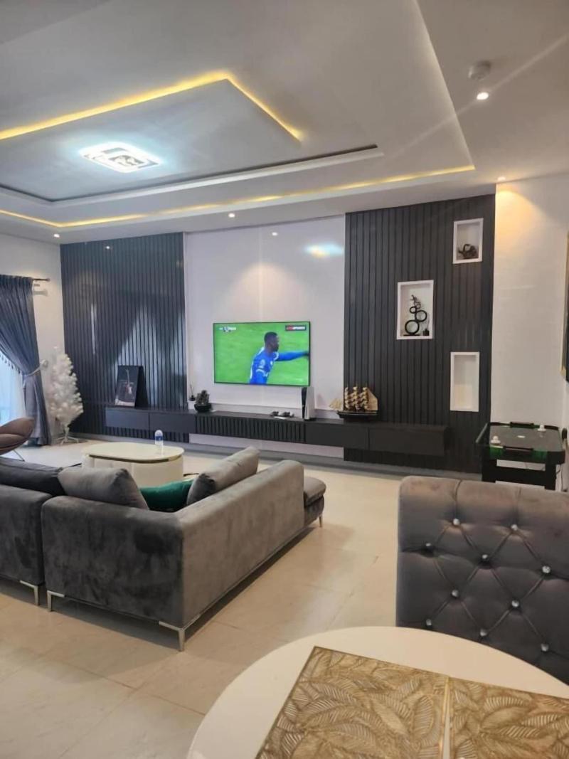Premium Luxury Apartment By Smart Home image