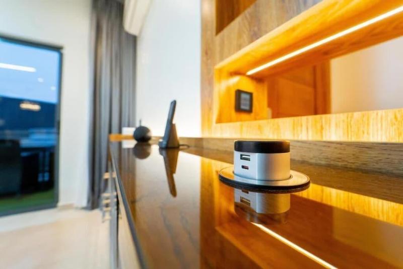 Premium Luxury Apartment By Smart Home image