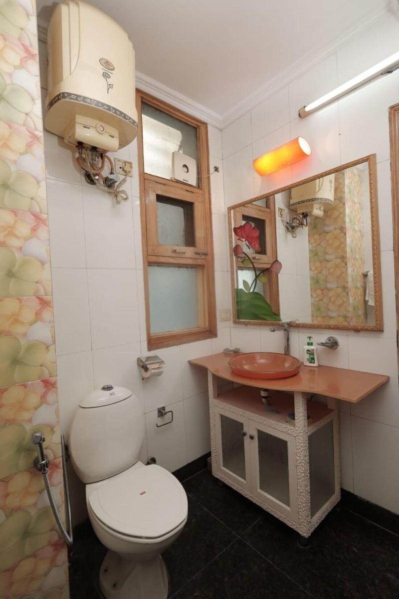 Room In B B Home Stay Cum Bed And Breakfast image