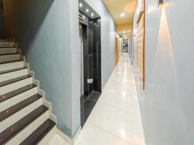 Q One By Glitz Hotels image