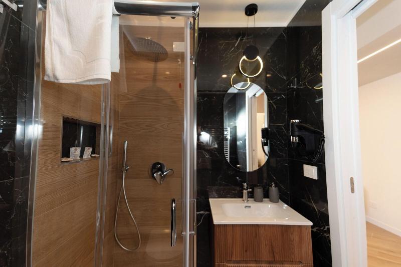 Kira Suite And Rooms image