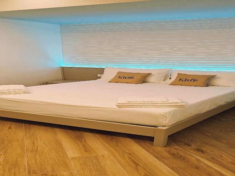 Kira Suite And Rooms image
