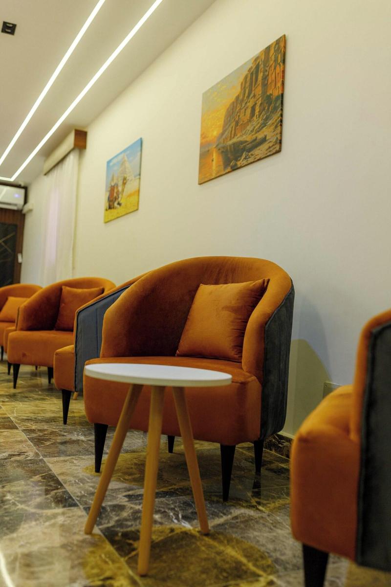 Pyramids Sunshine Inn image
