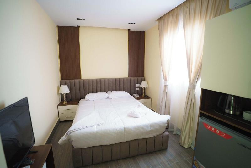 Pyramids Sunshine Inn image