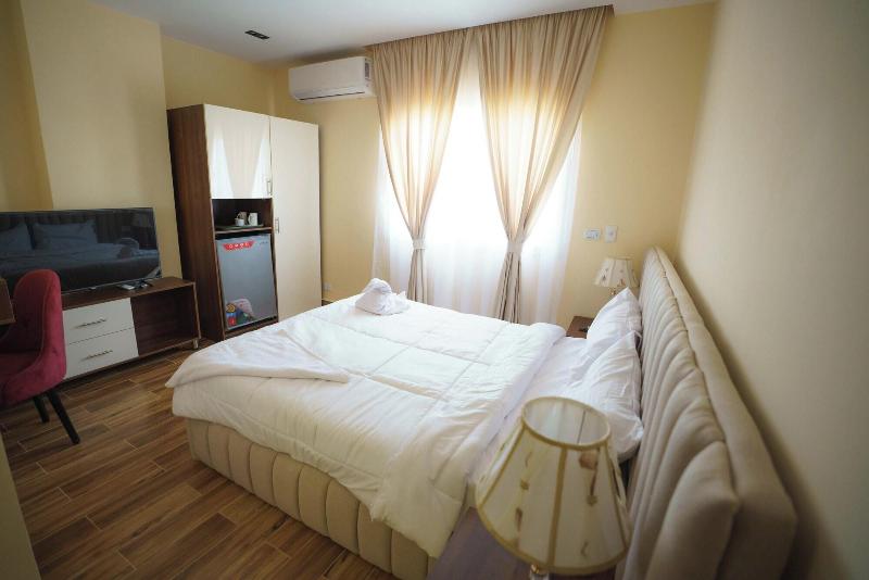 Pyramids Sunshine Inn image