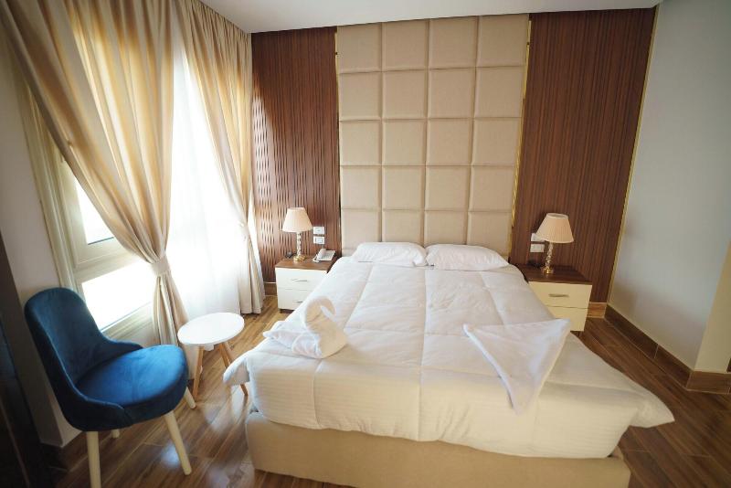 Pyramids Sunshine Inn image