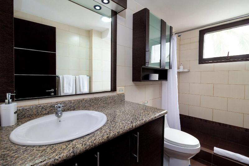 Bay View House image