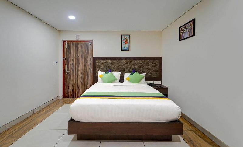 Treebo Vetri Supreme Residency image