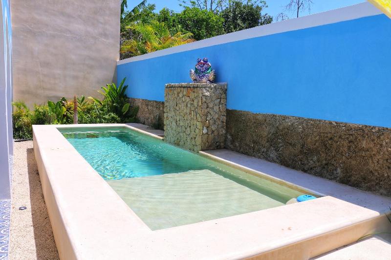 Hotel Casa Azuli — exterior view