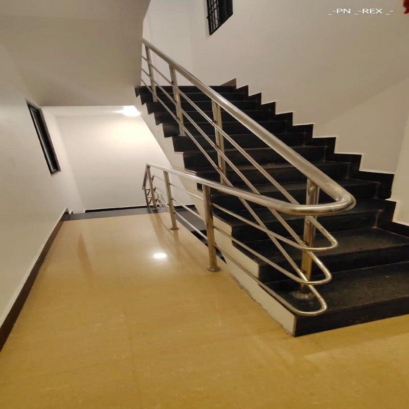 Royal Luxe Business Class Hotel image