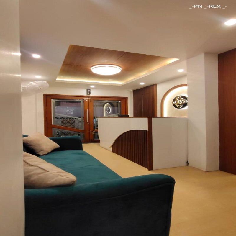 Royal Luxe Business Class Hotel image