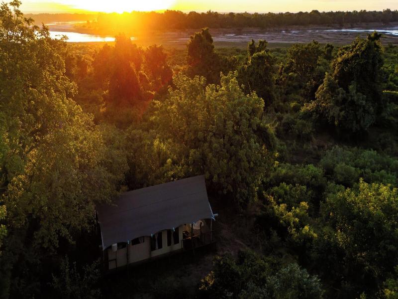 Camp Sabali Safaris
