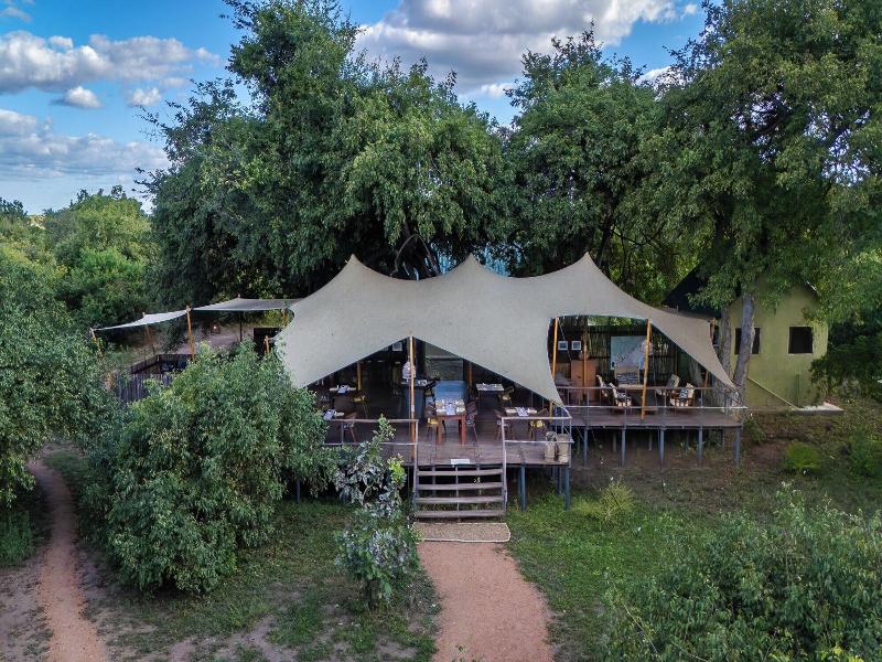 Camp Sabali Safaris