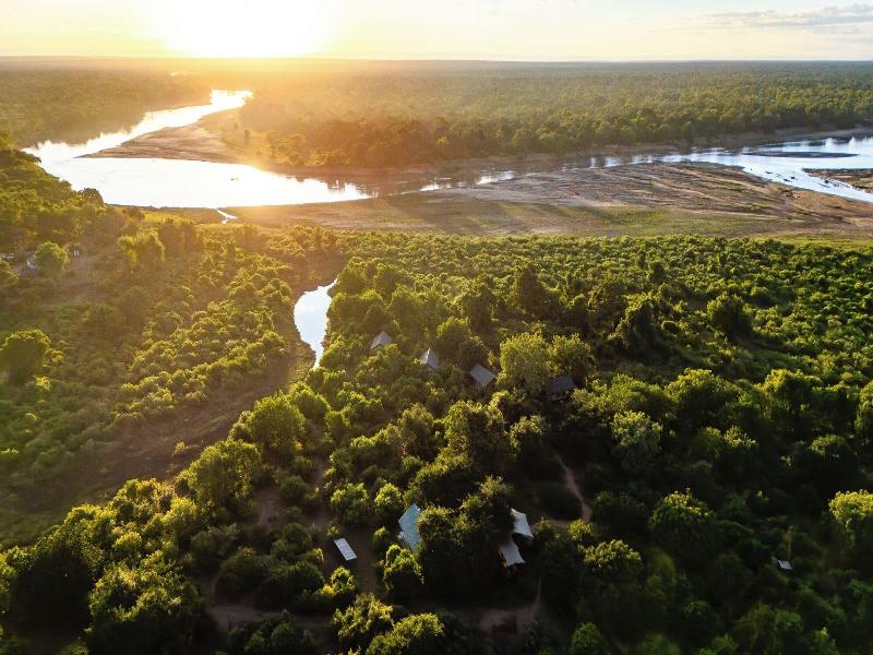 Camp Sabali Safaris