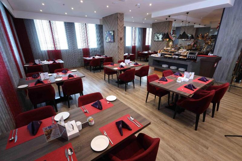 Fortis Hotel image