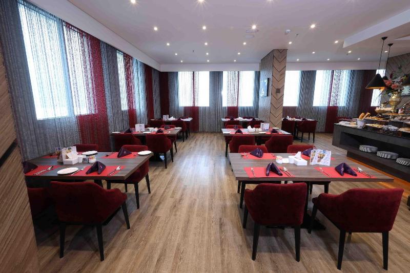 Fortis Hotel image