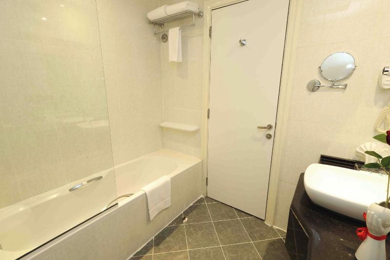 Fortis Hotel image